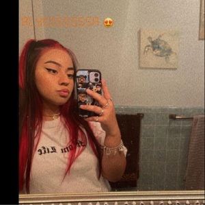 Meet your Posher, Alyssa